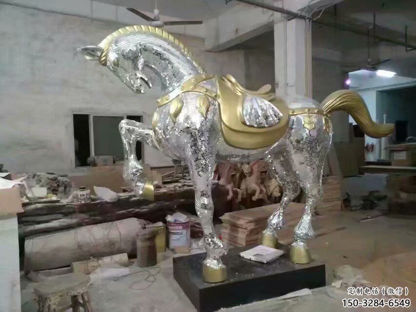 加工奔馬雕塑,鏡面工藝,仿真動(dòng)物小品 加工奔馬雕塑,鏡面工藝,仿真動(dòng)物小品