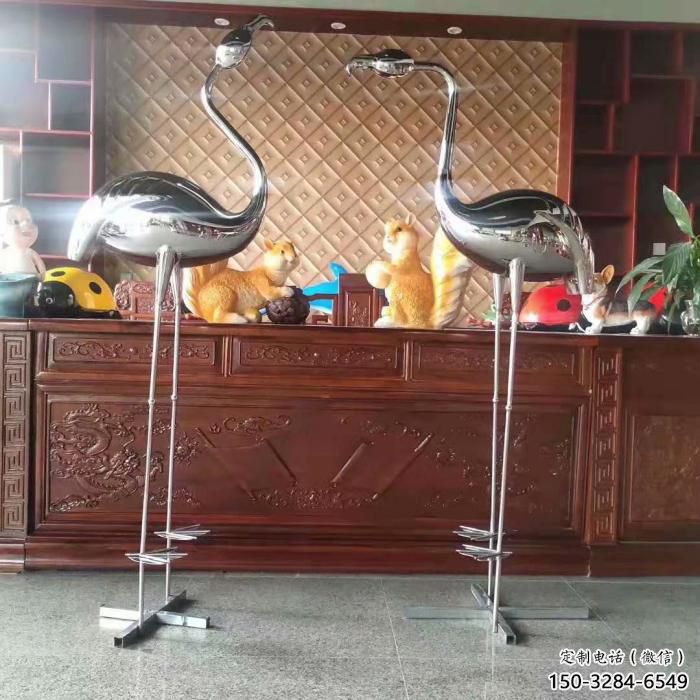 商場(chǎng)鏡面丹頂鶴雕塑 仿真動(dòng)物雕塑 店門(mén)口小品
