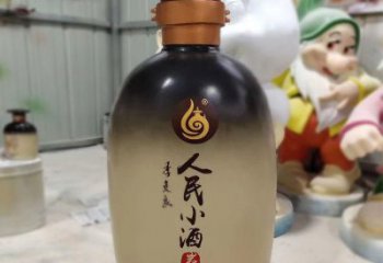 操場酒瓶雕塑，鏤空景觀雕塑，噴砂制造