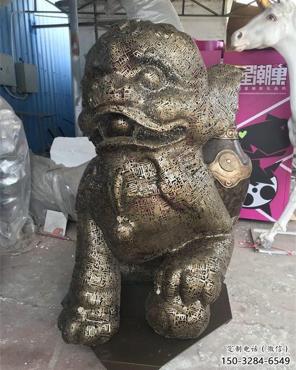 透雕獅子雕塑精品，鏤空編織工藝，不銹鋼獅子雕塑供求