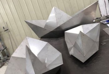 紙船雕塑承接，鋼管組合，室外折紙船雕塑特供