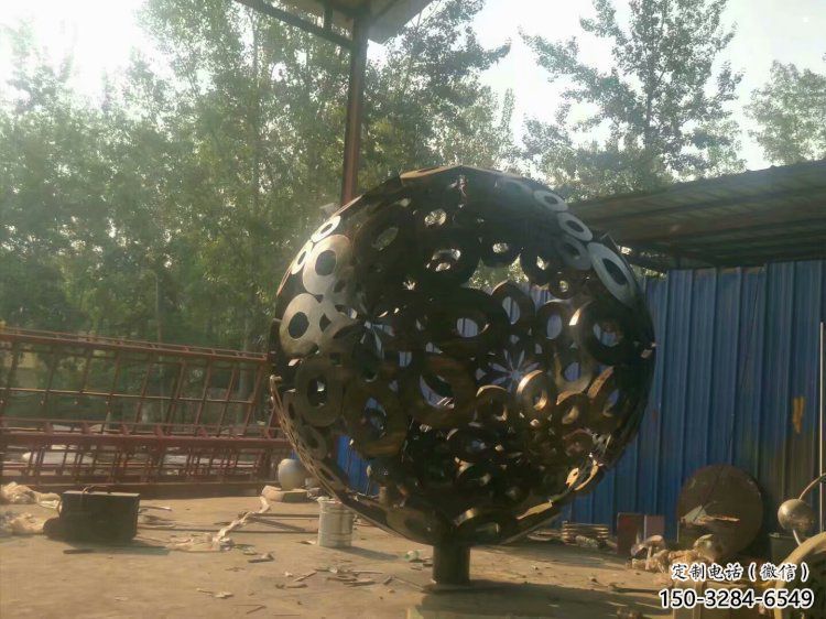 球體雕塑服務商，噴泉雕塑，不銹鋼球體雕塑訂做廠家