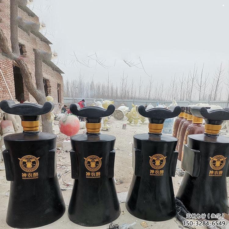 酒瓶雕塑供求，美陳雕塑，玻璃鋼酒瓶雕塑優選