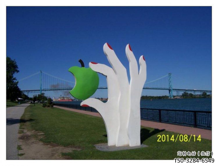 手掌雕塑廠家，廣場雕塑，不銹鋼手掌雕塑制作