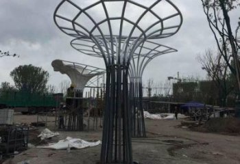 遮陽樹雕塑制造，鏤空雕塑，不銹鋼遮陽樹雕塑廠家